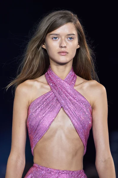 Look 99
